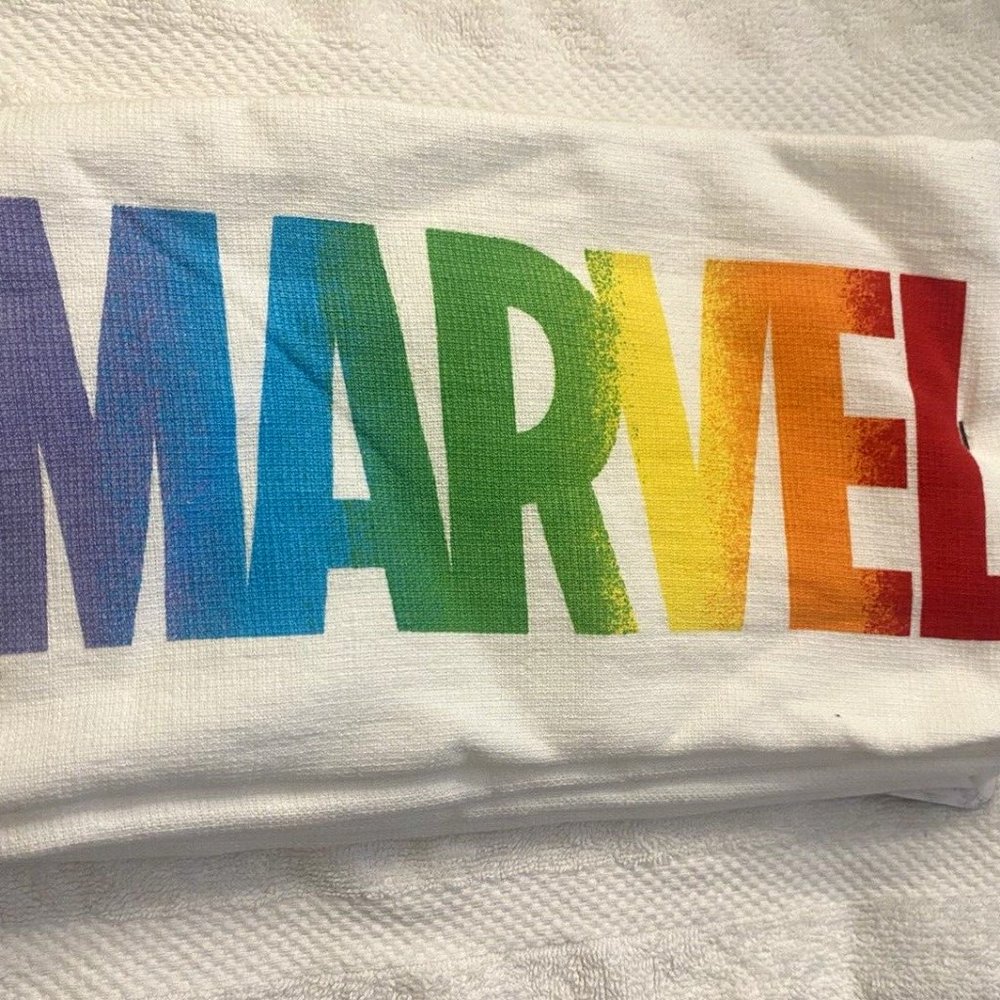 MARVEL STUDIOS 2 PACK KITCHEN TOWELS NWT